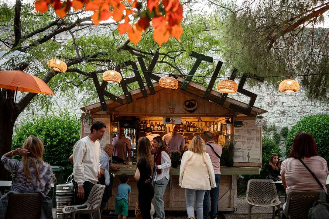 Otvoren Šibenik Spring festival: Peco rasplesao pun Perivoj Roberta Visianija