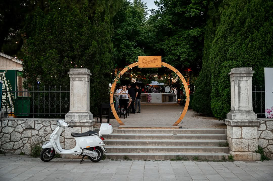 Otvoren Šibenik Spring festival: Peco rasplesao pun Perivoj Roberta Visianija