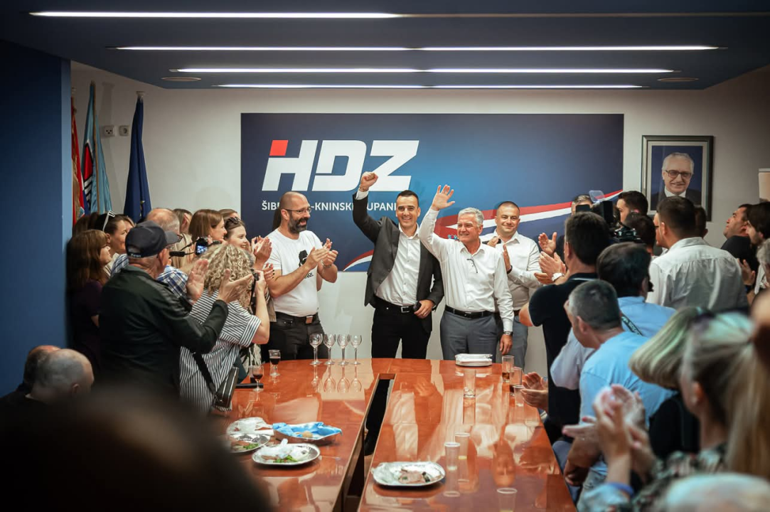 Burić i Rakić uvjerljivo slavili u Šibeniku i županiji, HDZ navodno dogovorio većinu u Županijskoj skupštini