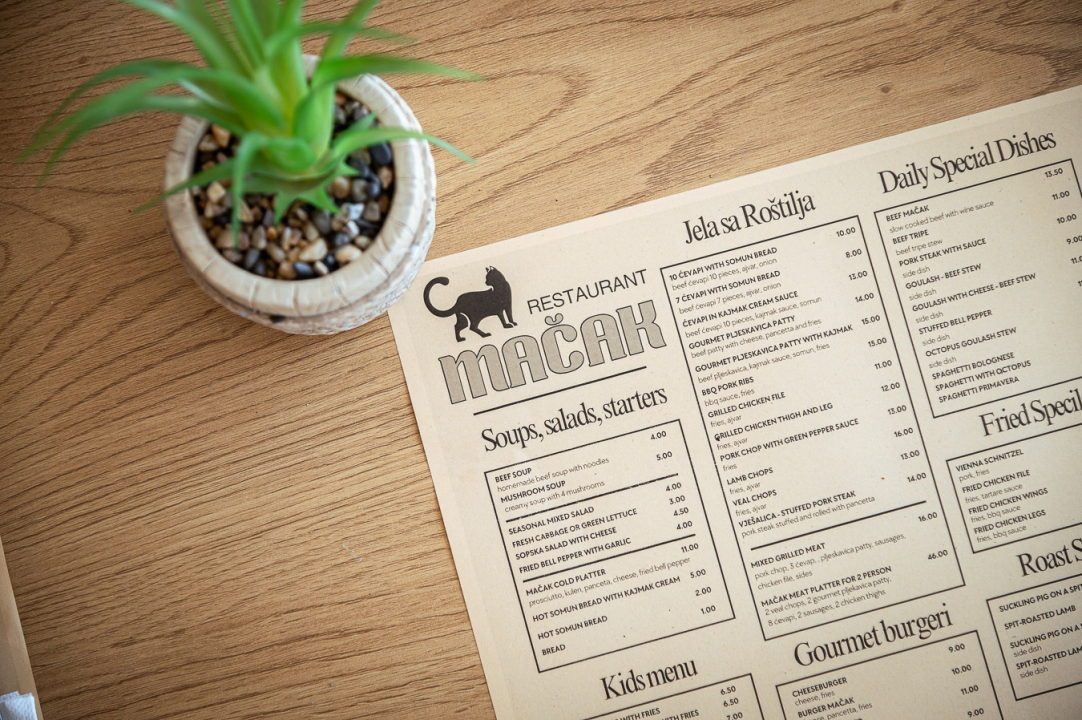 FOTO Glazba uživo i vrhunska spiza – Bore i Ermin u restoranu Mačak!