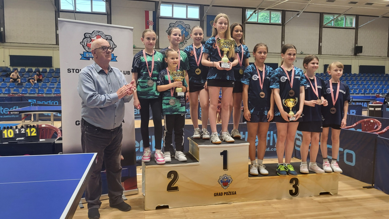 FOTO Stolnotenisačice Šibenika uspješne u Požegi: Najmlađe kadetkinje prvakinje Hrvatske