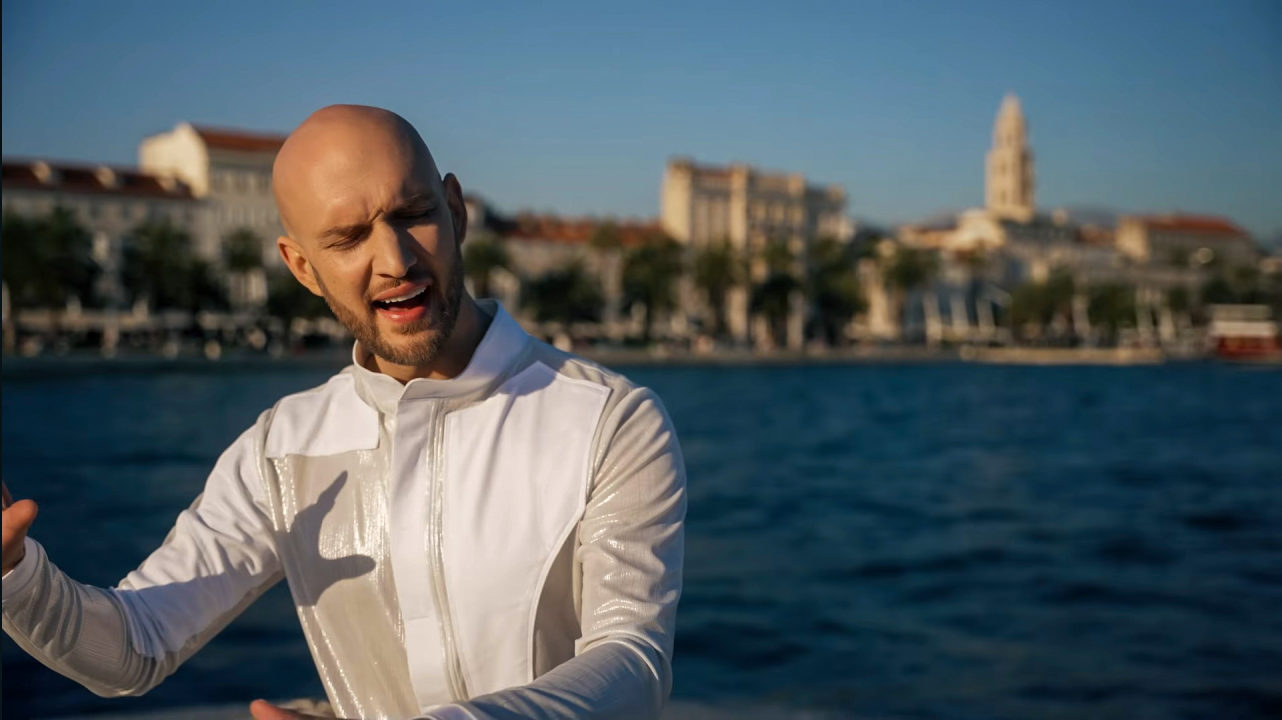 Marko Škugor snimio pjesmu na Prviću: Ljeto počinje uz 'Ispod ove bile košulje'