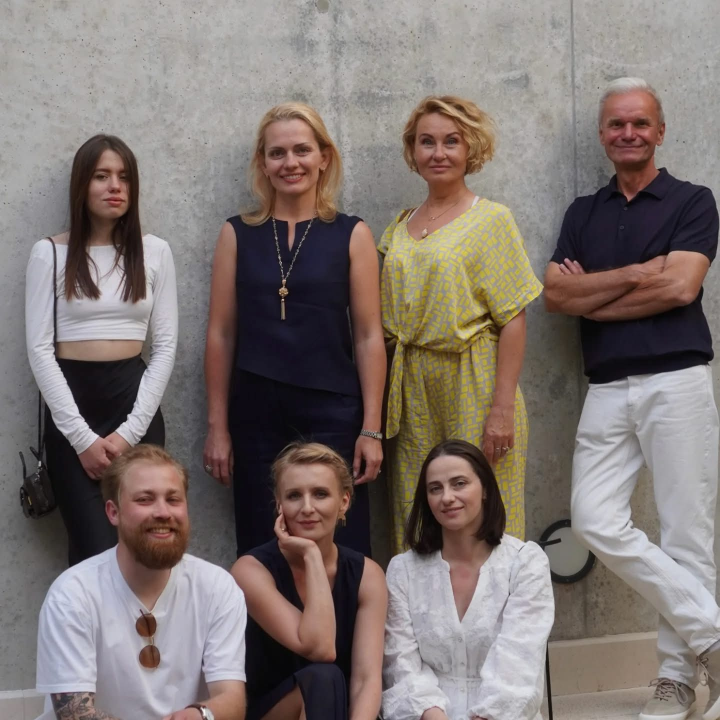 Umjetnost kao štit: Tvrđava sv. Ivana ugostila izložbu ukrajinskih umjetnika i djece