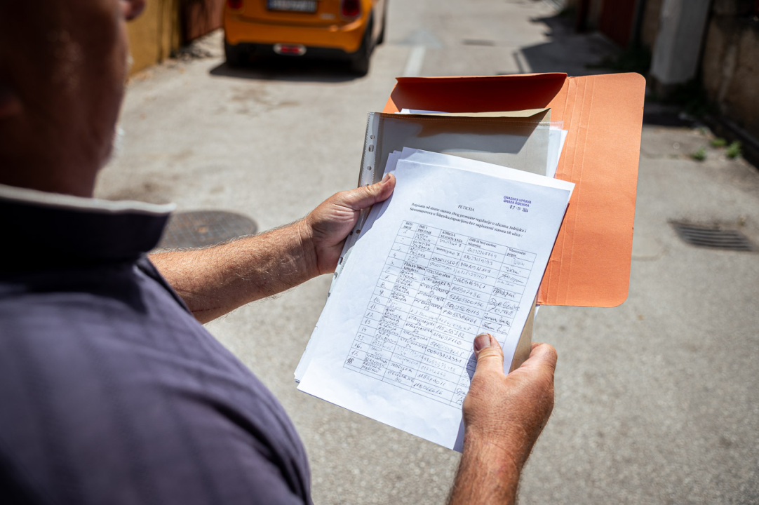 FOTO Stanovnici Strossmayerove ulice žele da opet bude dvosmjerna: Pišu se peticije, dižu kaznene prijave, a pristižu žalbe i za Mostarsku i Mariborsku