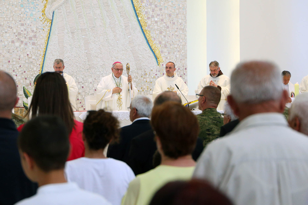 Biskup Rogić predvodio misno slavlje u Kninu povodom blagdana sv. Ante Padovanskog