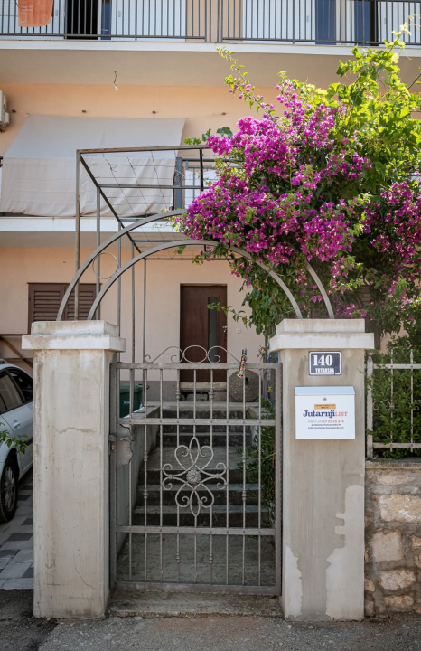 Nekretnine u Njivicama sve traženije, grad planira čvorove za lakši ulaz u Šibenik