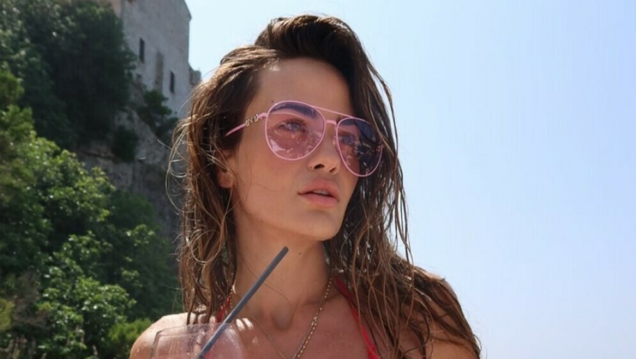 Adriana Ćaleta Car oduševila u zavodljivom crvenom bikiniju