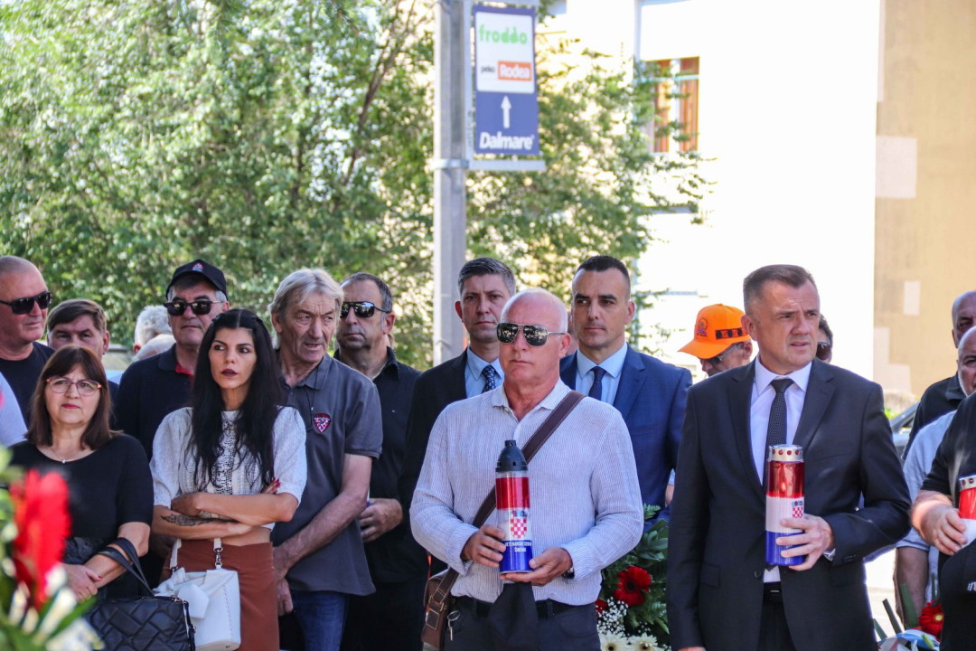 Položeni vijenci na Baldekinu povodom 34. obljetnice osnutka slavne 113. brigade HV