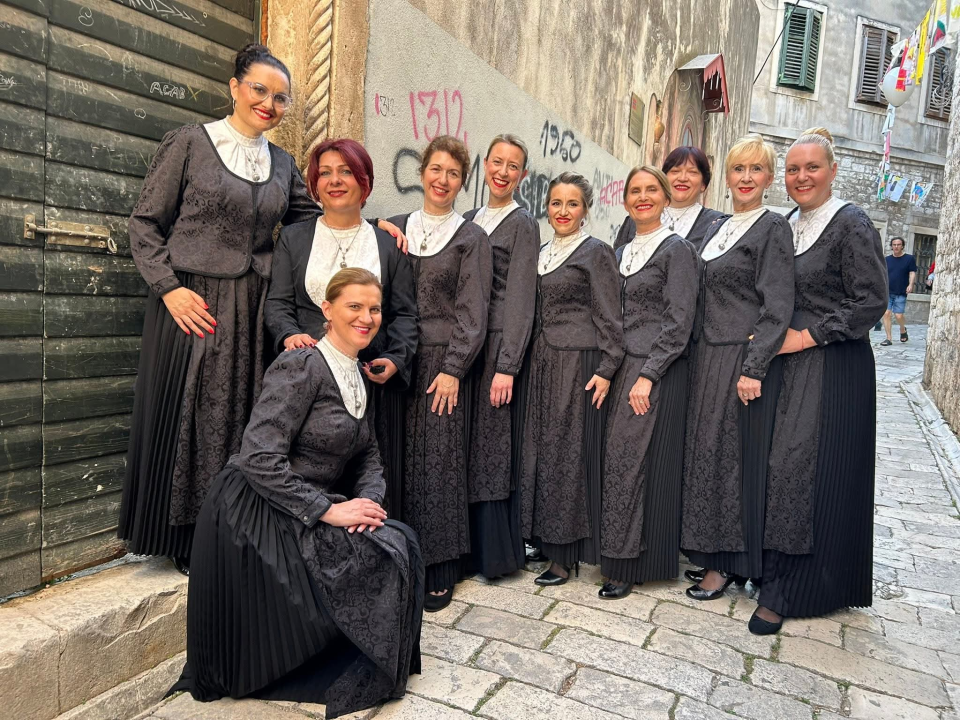 Šibensko pjevačko društvo Kolo snima spot za pjesmu 'Kruna kralja Tomislava'