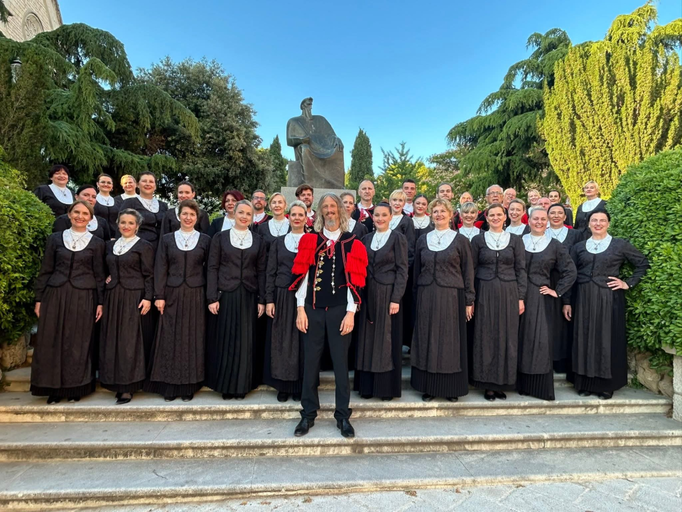 Šibensko pjevačko društvo Kolo snima spot za pjesmu 'Kruna kralja Tomislava'