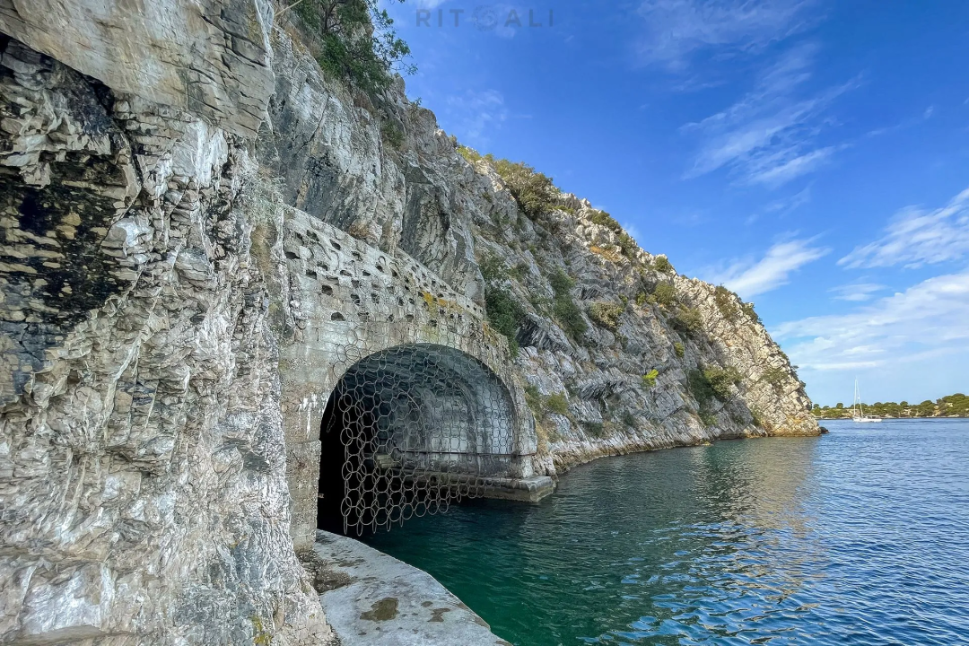 Šibenska vojna baština: Legenda o 'Hitlerovim očima' u Kanalu sv. Ante