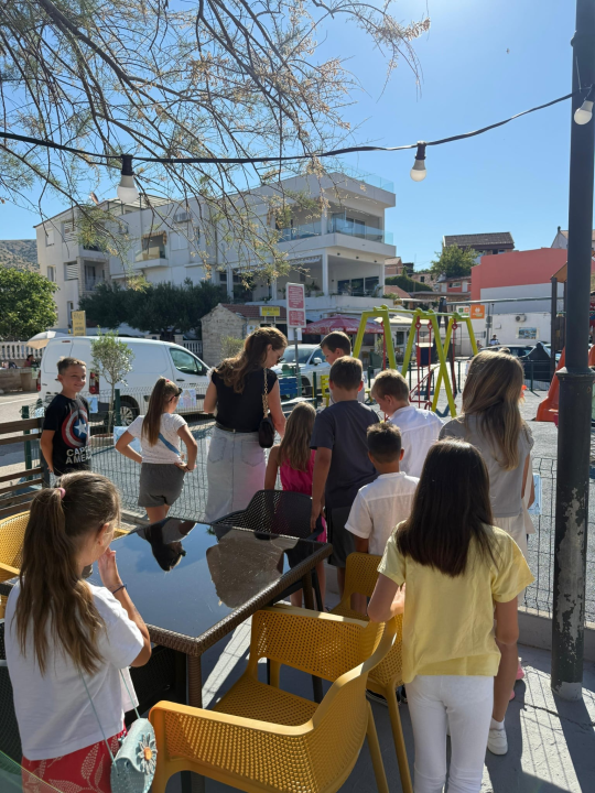 Zastanite i uživajte u dječjim radovima u Donjim Banovcima