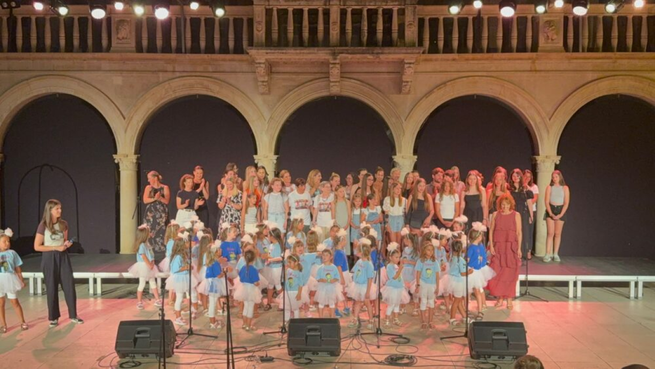 Cvrčak napunio 40 godina