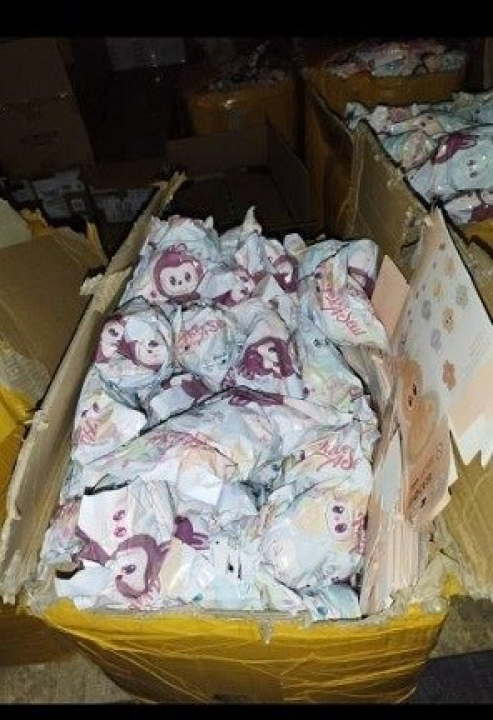 Carinici kod Kistanja zaplijenili hrpu e-cigareta i igračaka