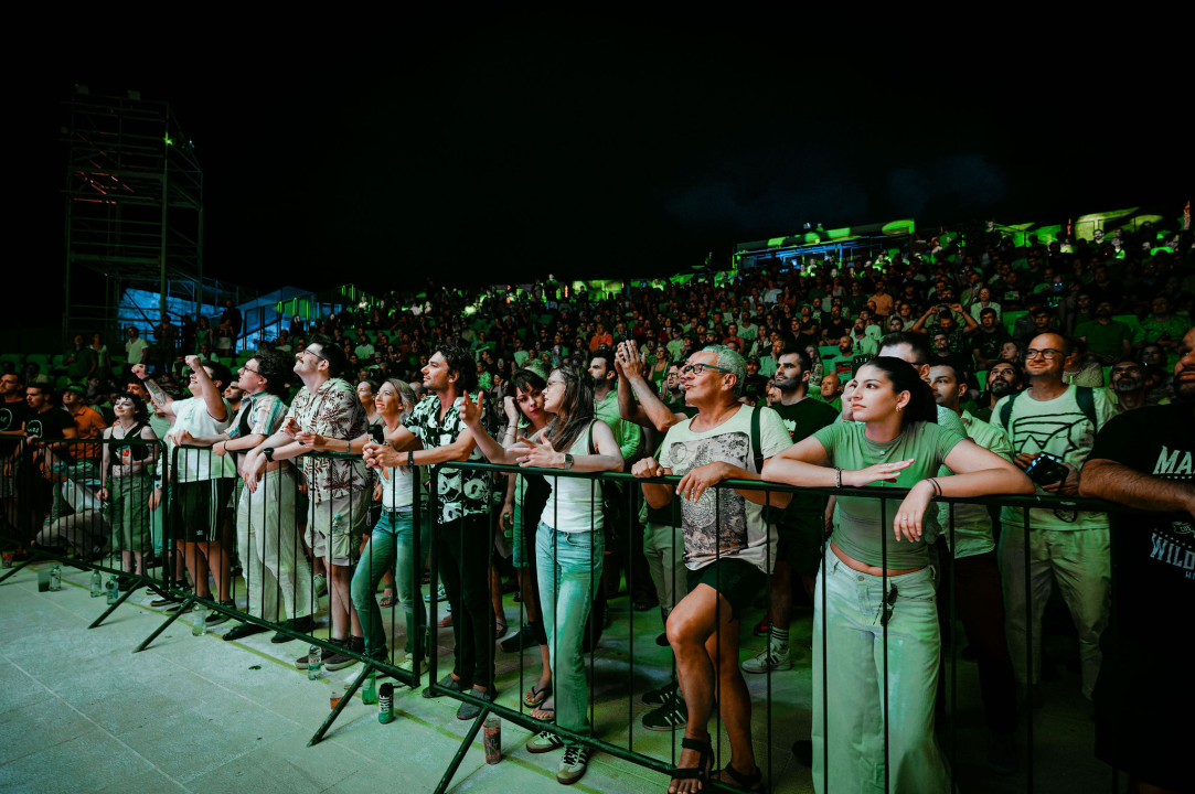 FOTO Gitaristički virtuoz Cory Wong oduševljen Tvrđavom sv. Mihovil, kiša malo skratila koncert