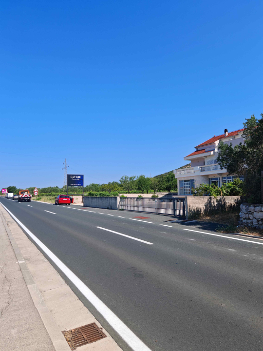 Olakšajte si svakodnevicu uz usluge novootvorene praonice rublja Lavare 