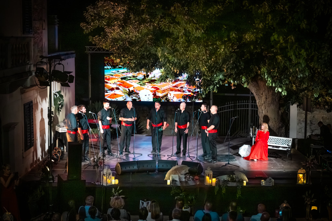 Održan 45. Susret dalmatinskih klapa u Skradinu