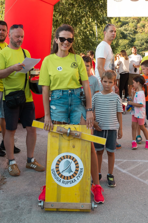 Tradicionalna Utrka karića u Rupama i ove godine oduševila posjetitelje i natjecatelje