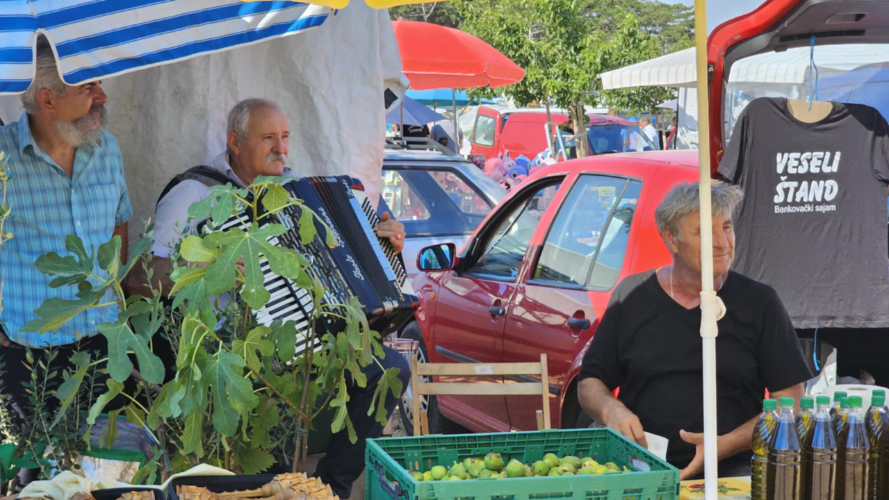 Ni vrućine nisu spriječile masu ljudi da obilježe 'sveti deseti'