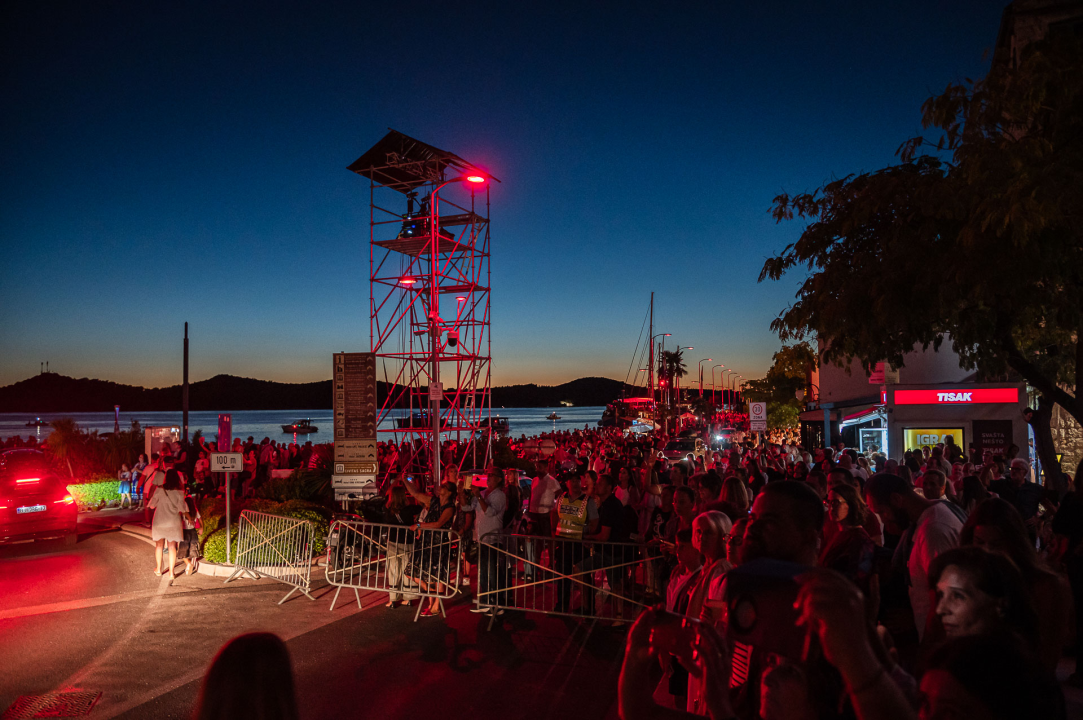 Šibenik impresivnim dron showom obilježio jubilarno izdanje manifestacije Light is life