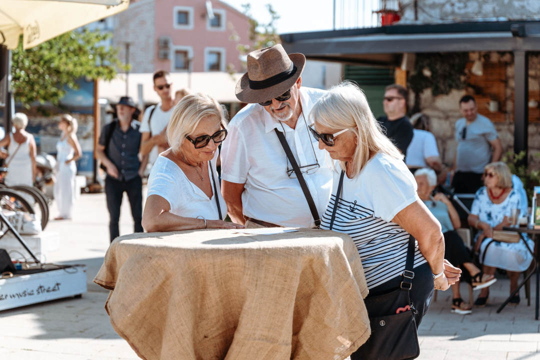 Autentični dalmatinski doživljaj: Taste like Marenda u Murteru okupila brojne mještane i goste 