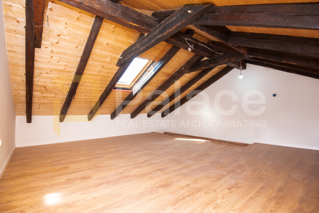 FOTO Palace predstavlja kompletno renoviran dvoetažni stan u Šibeniku