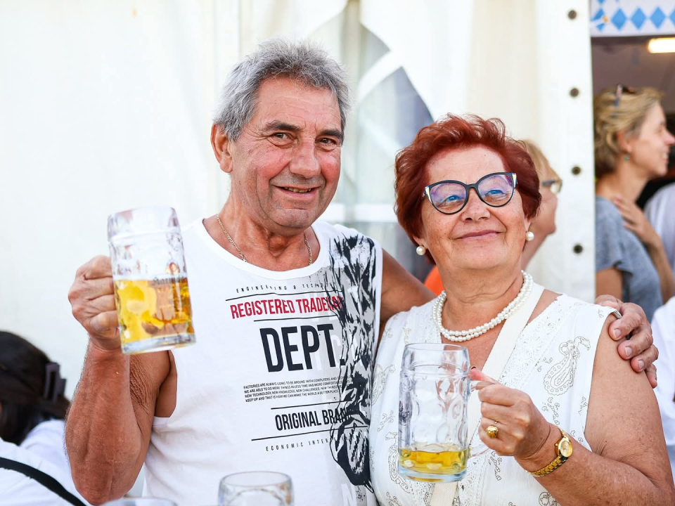 Zadnji dan Festivala bavarskog piva u Vodicama: Večeras koncerti Cambija i Đanija Stipaničeva