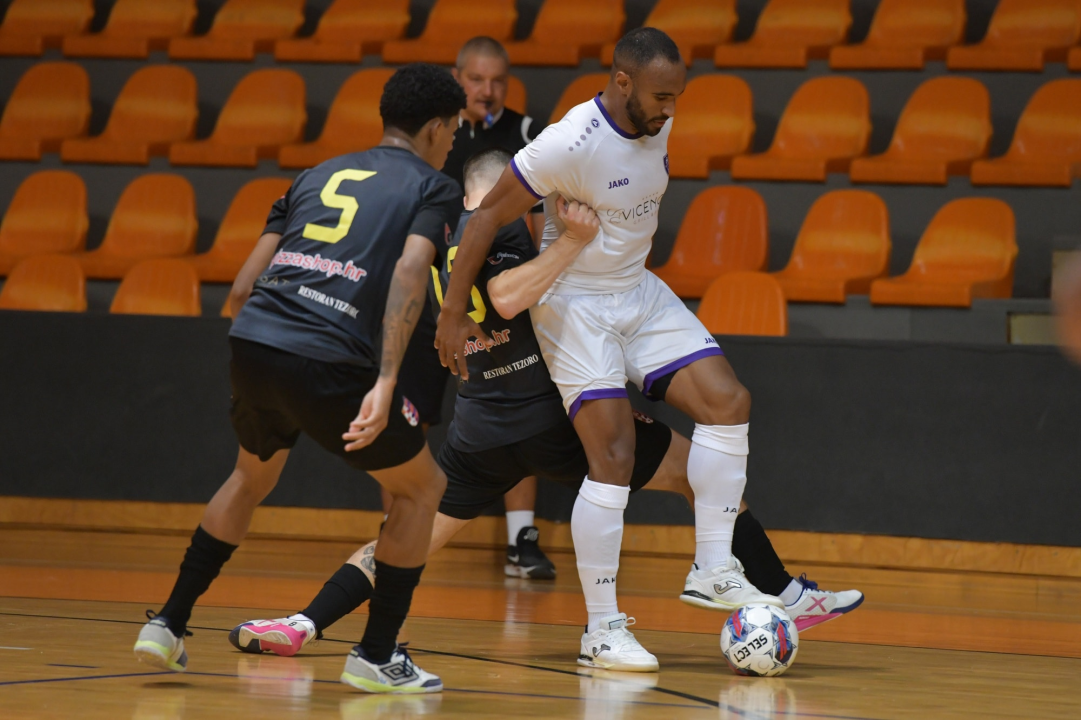 FOTO Malonogometaši Crnice osvojili 'Kup grada Šibenika' uvjerljivom pobjedom nad Torcidom