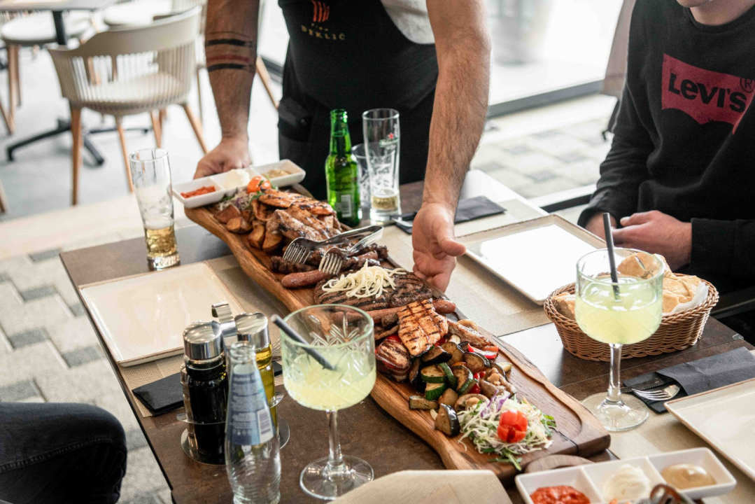 FOTO Posjetite Restoran Šarm, idealno mjesto za svako doba dana! 