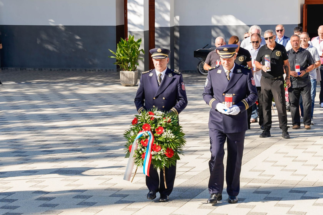 Povodom Dana Grada i blagdana sv. Mihovila na Kvanju položeni vijenci 