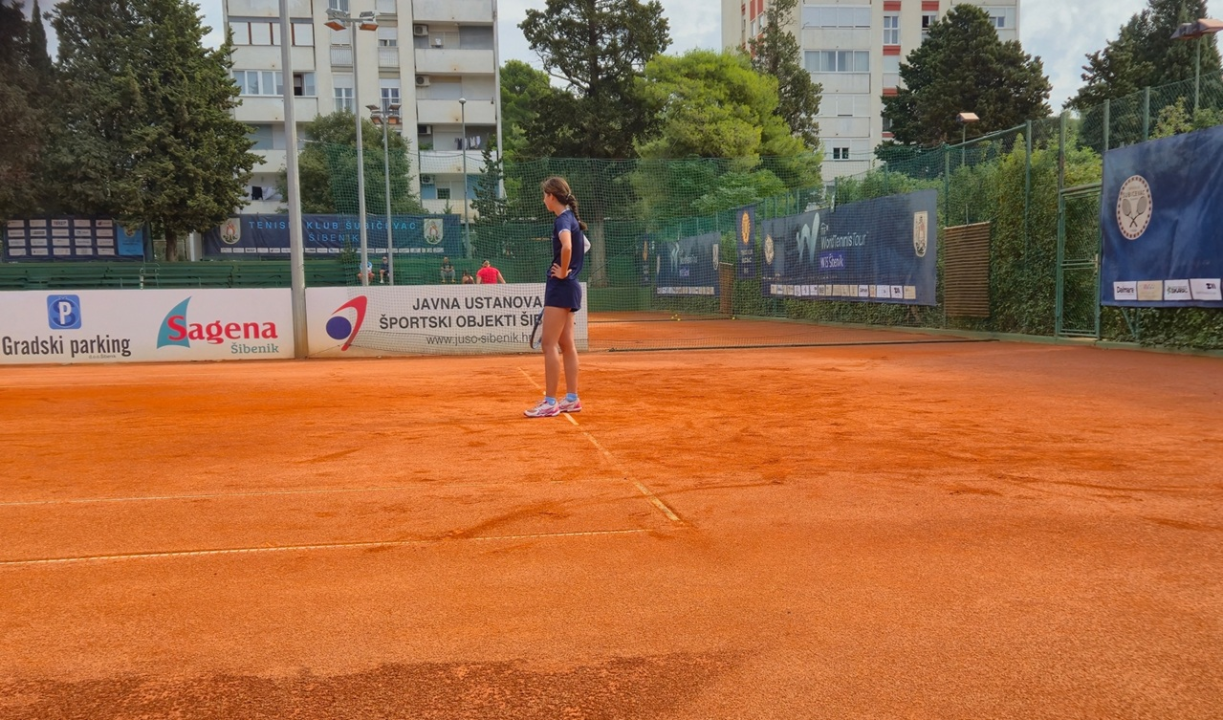 FOTO Počele kvalifikacije teniskog turnira 'W15 Šibenik Open': Za koji dan u akciji Konjuh i Šibenčanka Bumbak