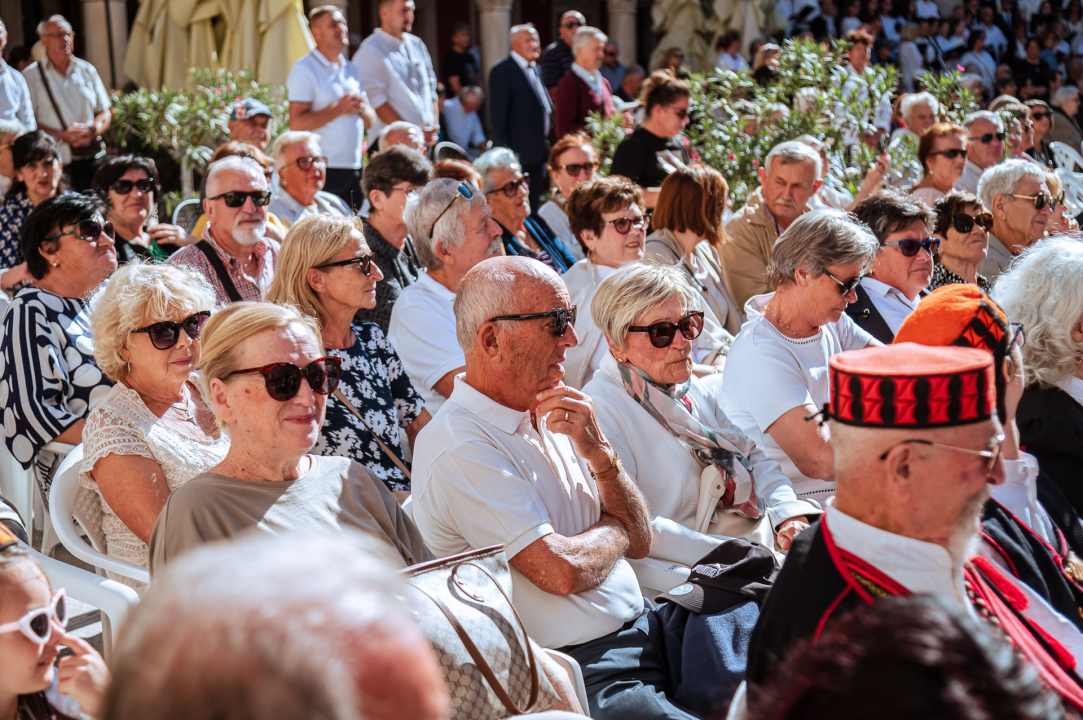 FOTO Održana svečana procesija i sveta misa u povodu blagdana sv. Mihovila
