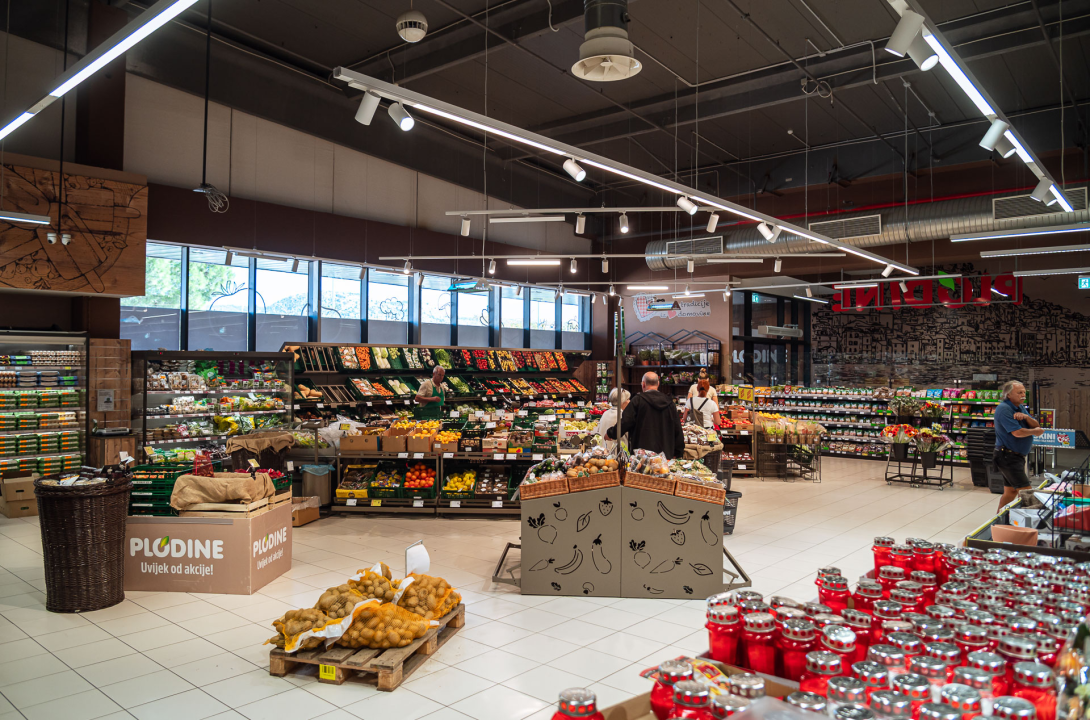 Preuređeni šibenski supermarket donosi širi asortiman i posebne pogodnosti za kupce
