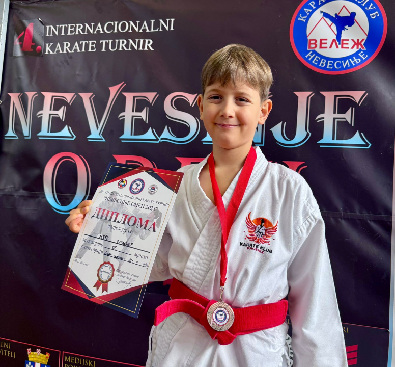 FOTO Karate klub Phoenix uspješan na turniru 'Nevesinje Open 2025.', za kraj godine