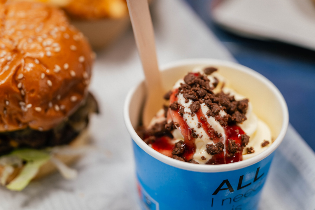 FOTO ŠIZZ je novi gastro 'hotspot' koji će osvojiti sve ljubitelje vrhunskih smash burgera!