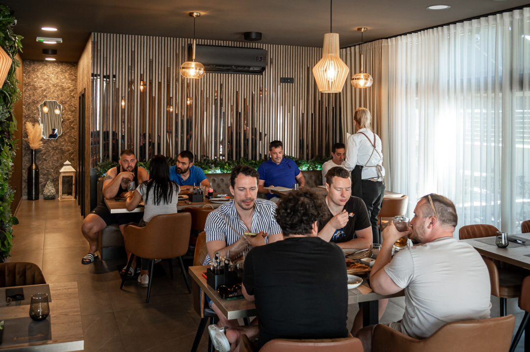 FOTO Omiljeni grill stiže na kućni prag: Leonardo BBQ & More uvodi dostavu!