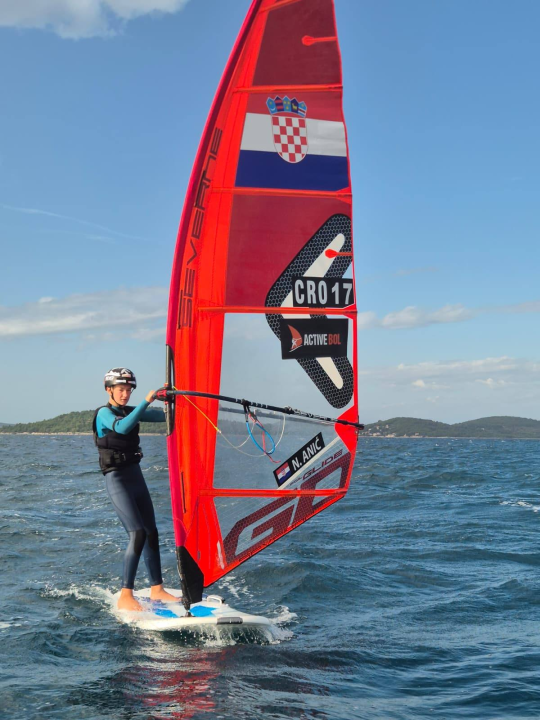 Tradicionalna Jadrijska regata okupila mnoštvo surfera iz Hrvatske i susjedstva