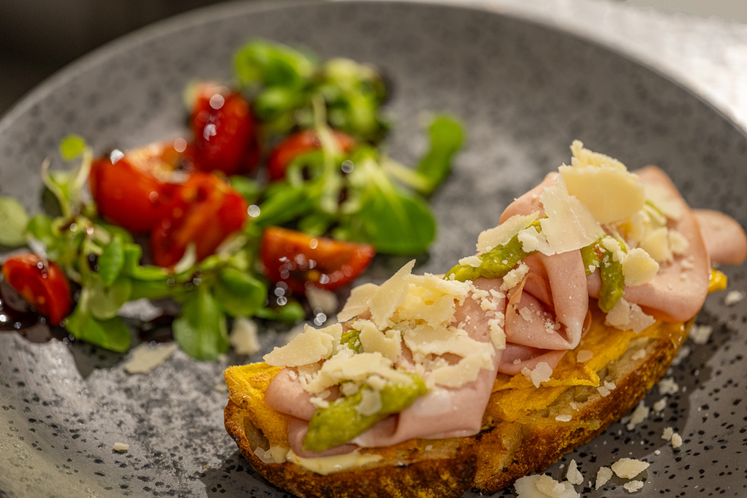 FOTO Organizirajte svoj intimni blagdanski domjenak na najposebnijem mjestu u gradu!