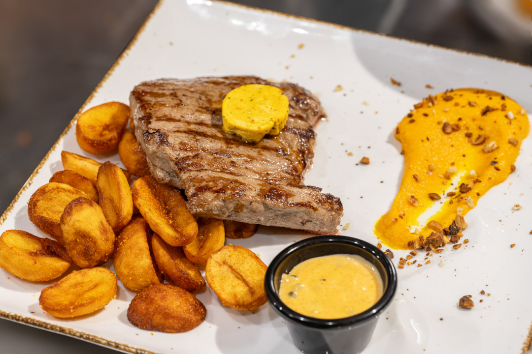 FOTO Organizirajte svoj intimni blagdanski domjenak na najposebnijem mjestu u gradu!