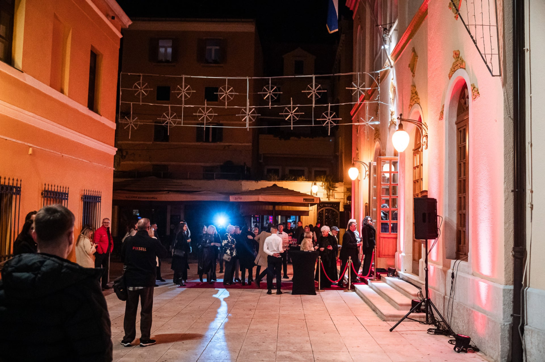 Svečana premijera predstave 'Uza skale, niza skale'