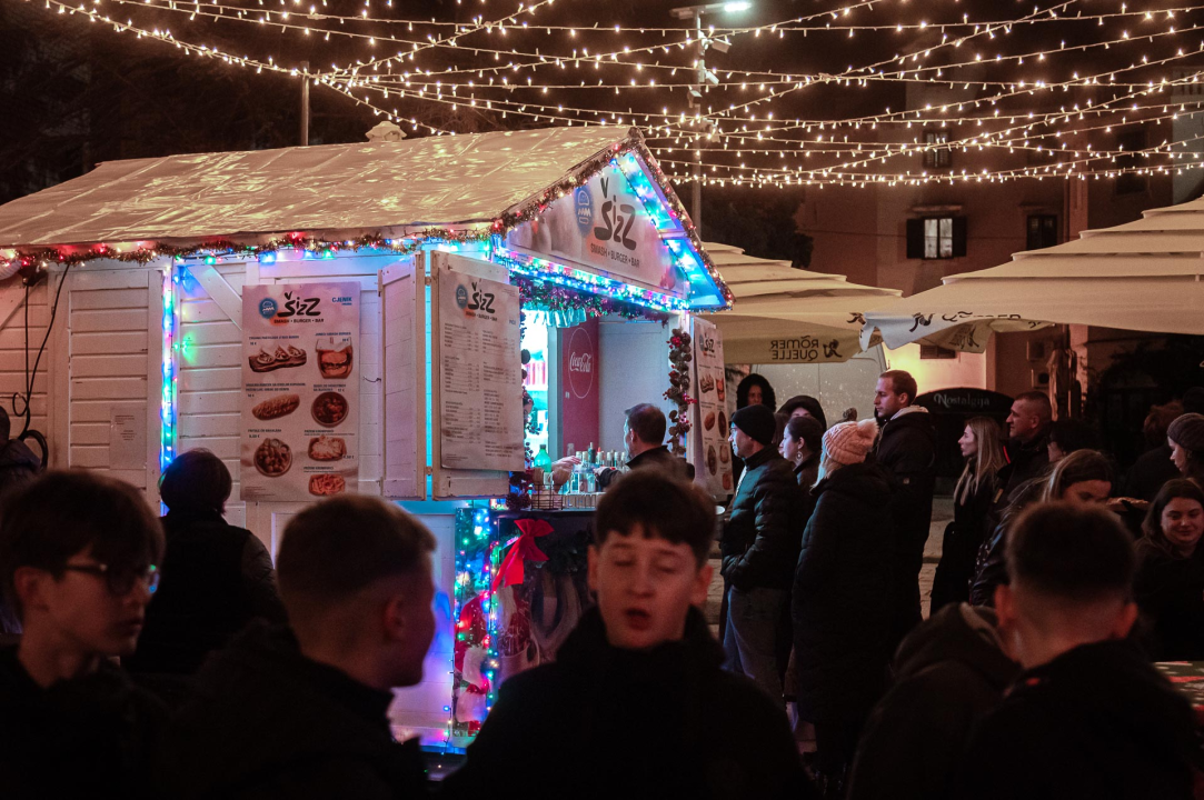 Energični Ogenj zabavio šibensku publiku drugu večer Adventure