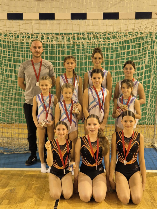 FOTO Gimnastičarke Dišpeta na 'Jadro kupu' uspješno završile s natjecanjima osnovnog programa ove godine