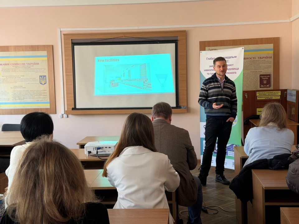 Šibensko Veleučilište u posjetu Ukrajini: Dekan sa suradnicima predavao na Lavovskom sveučilištu