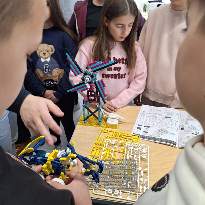 Teslina STEM akademija u OŠ Jurja Dalmatinca