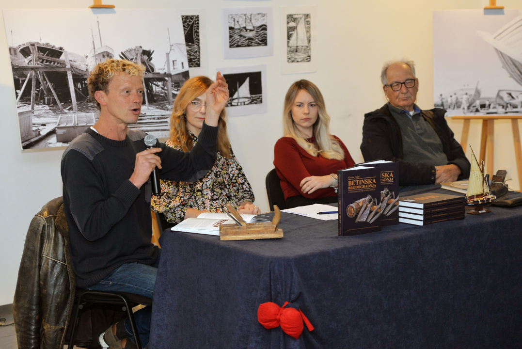 U betinskom Muzeju predstavljeno novo izdanje knjige 'Betinska brodogradnja – etimologijski rječnik pučkog nazivlja'