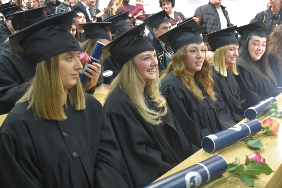 Promocija 76 prvostupnika i dodjela Dekanovih nagrada održana šibenskom Veleučilištu