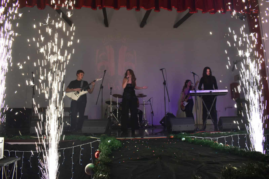 Održana 24. Vrana u šibenskoj gimnaziji: Pobjednici publike Amper VI, žirija Margarita Mikulandra