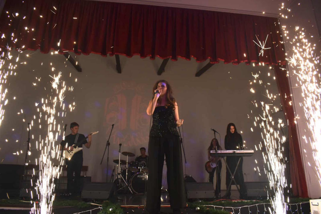 Održana 24. Vrana u šibenskoj gimnaziji: Pobjednici publike Amper VI, žirija Margarita Mikulandra