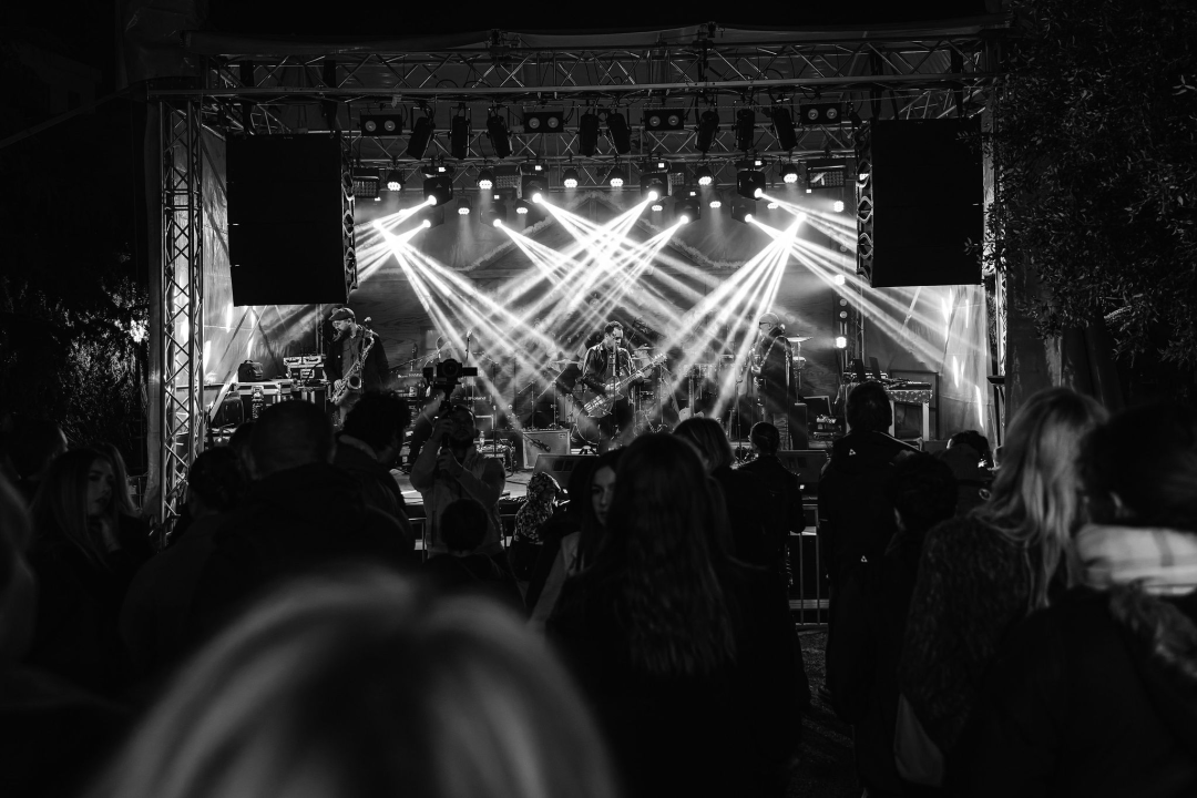 Neno Belan svojim hitovima na Adventuri raspjevao Šibenčanke i Šibenčane 