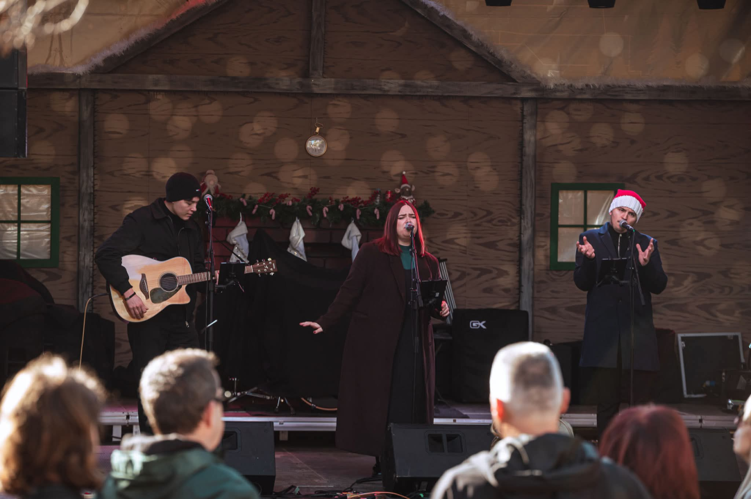 Soulwarmersi rasplesali Adventuru, Pull Off preuzima pozornicu večeras